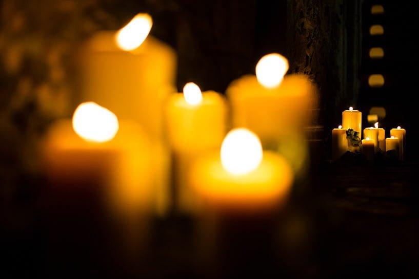 Decoración nocturna con velas por LoveLovely en una boda el Pazo de Santa Cruz de Mondoi