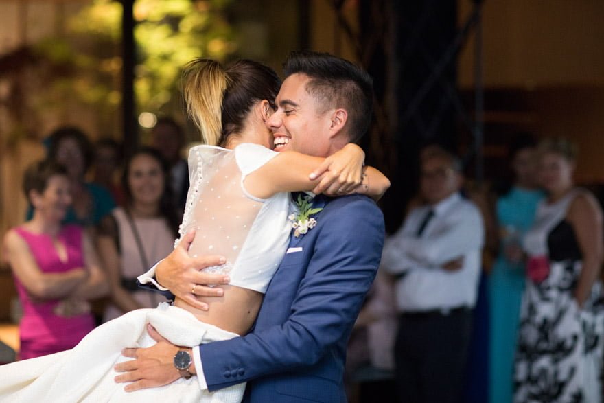 Baile de novios en la Finca Montesqueiro de Oleiros el día de su boda